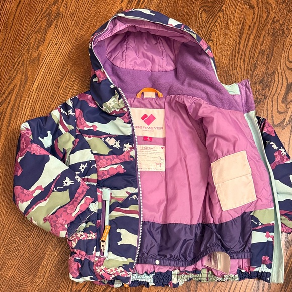 Obermeyer Jacket Fun Print - Picture 3 of 6